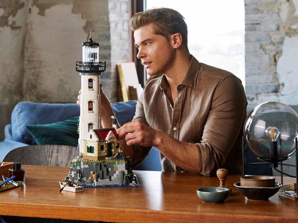 LEGO Ideas 21335 Motorized Lighthouse
